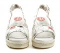 Jana 8-29600-28 biele kvetové dámske sandále | ARNO-obuv.sk - obuv s tradíciou