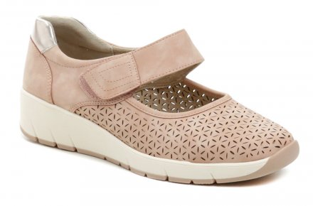 Dámska letná vychádzková obuv na klínku so zalepovaním na suchý zips, vyrobená zo syntetického materiálu.