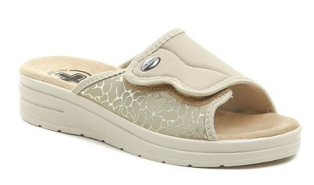 Dámska letná vychádzková zdravotná obuv, vyrobená z textilného pružného materiálu vhodného pre halluxy. Obuv je vyrobená z textilného materiálu.
