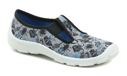 Detská celoročná rekreačná a voľnočasová obuv, vyrobená z textilného materiálu.