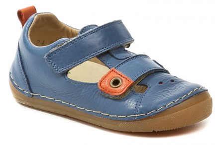 Dětská letní vycházková obuv se zapínáním na suchý zip, vyrobena z pravé přírodní ekologické kůže. 