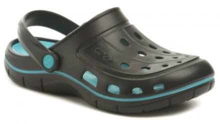 Letní nazouvací obuv s páskem kolem paty nebo přes nárt, vyrobená ze syntetického materiálu.