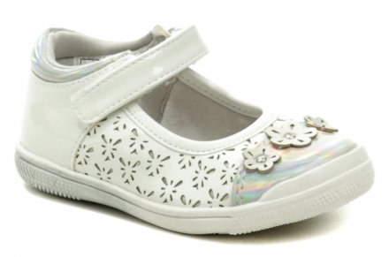 Detská letná rekreačná obuv so zapínaním na suchý zips. Obuv je vyrobená zo syntetického materiálu a stielkou z prírodnej kože.