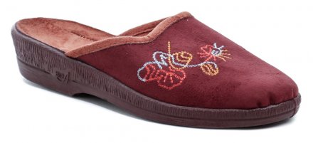 Celoročné domáce prezúvkové papuče s plnou špicou a voľnou pätou, vyrobená z textilného materiálu.