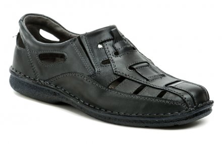 Pánska letná vychádzková obuv typu mokasíny, vyrobená z pravej prírodnej kože.